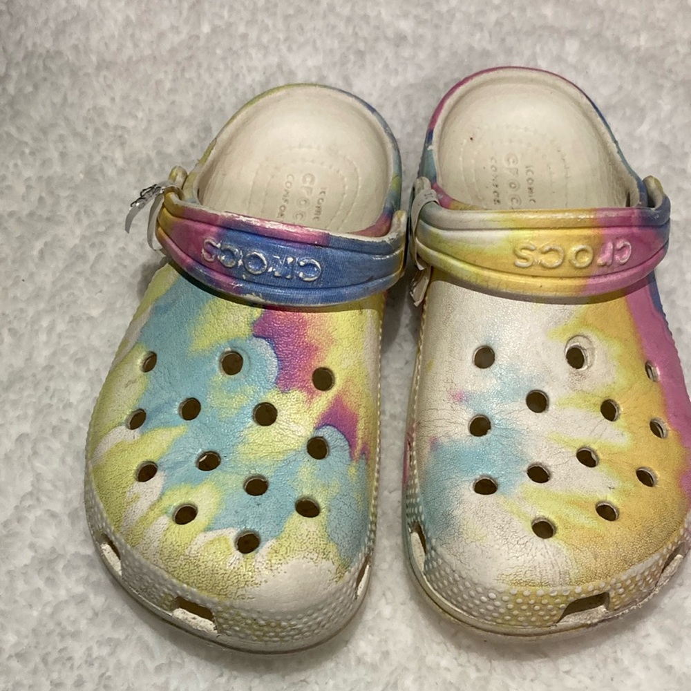 Crocs
